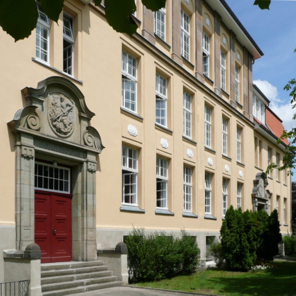 Fenster- und Fassadensanierung am Gymnasium Waldstraße in Hattingen